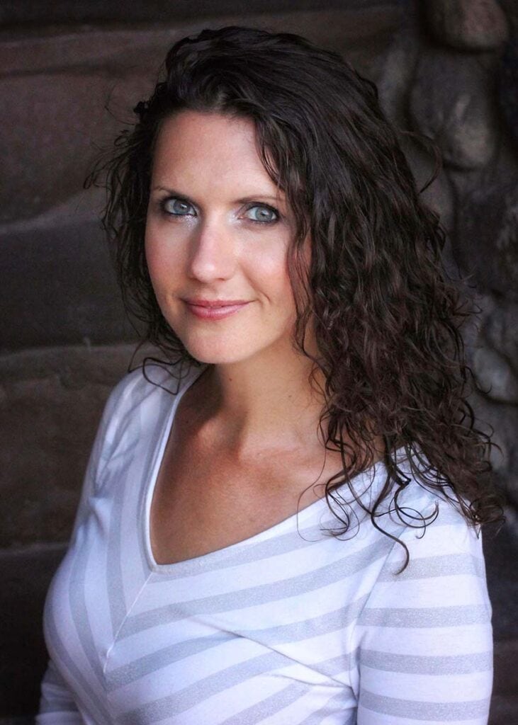 Veronica Irons Headshot